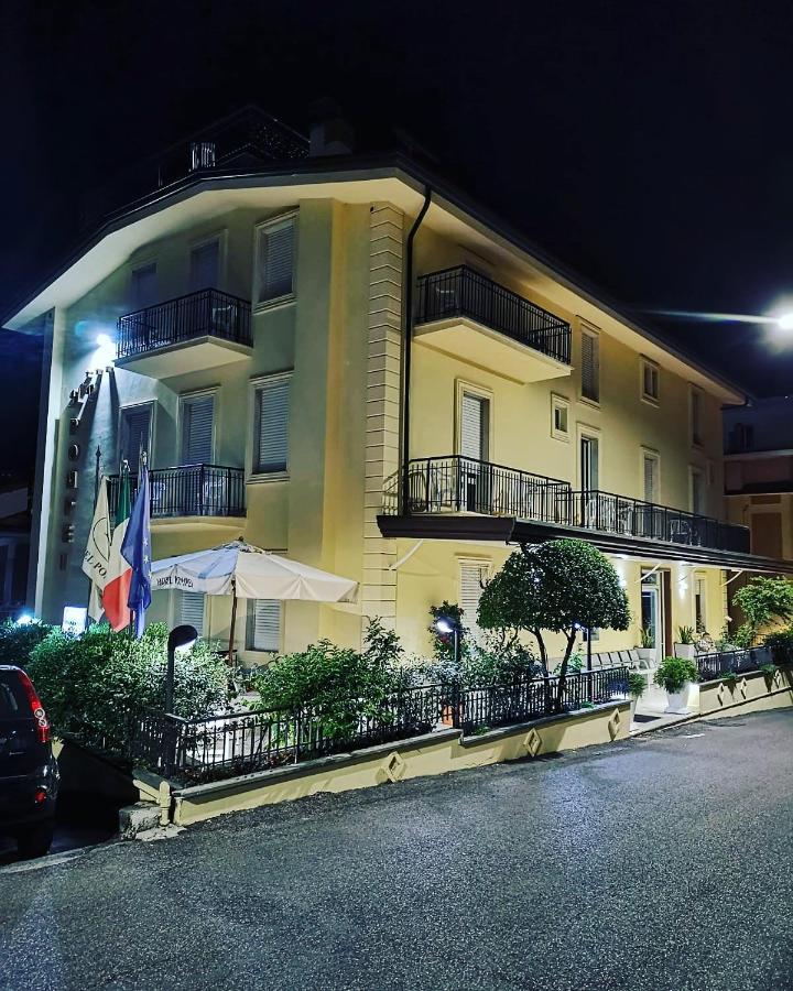 Hotel Pompei Fiuggi Luaran gambar