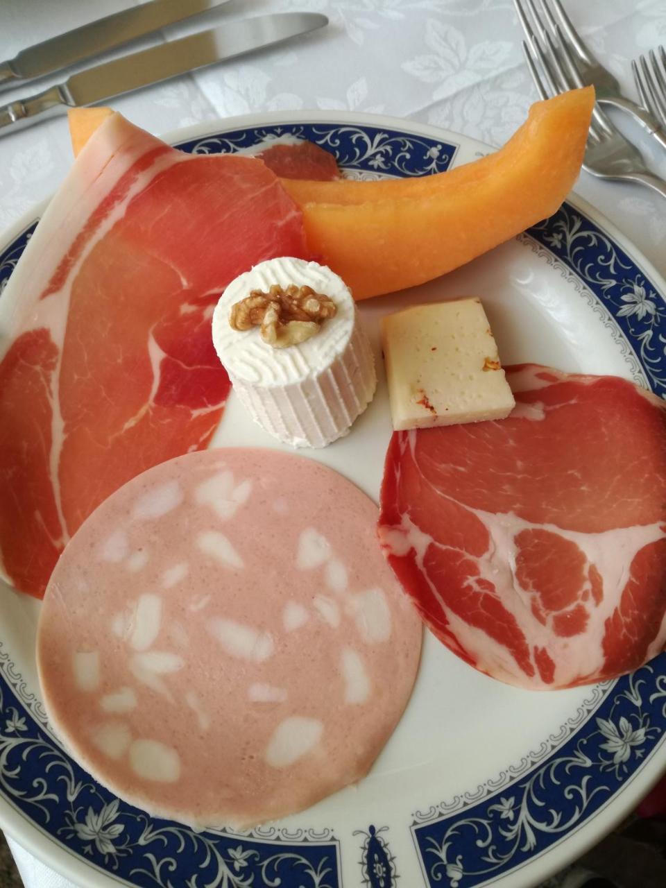 Hotel Pompei Fiuggi Luaran gambar