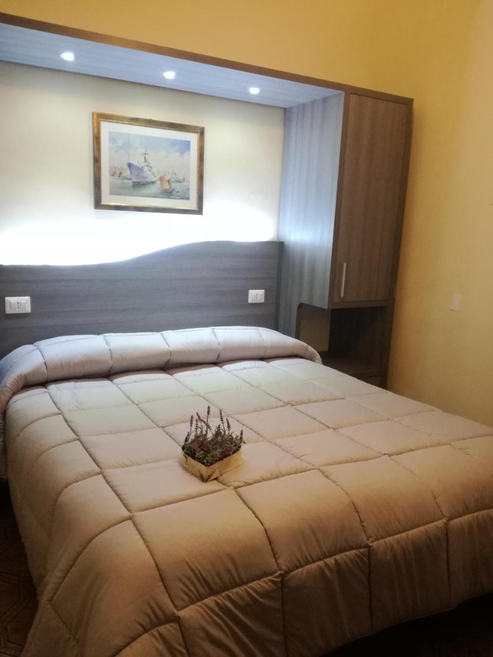 Hotel Pompei Fiuggi Luaran gambar